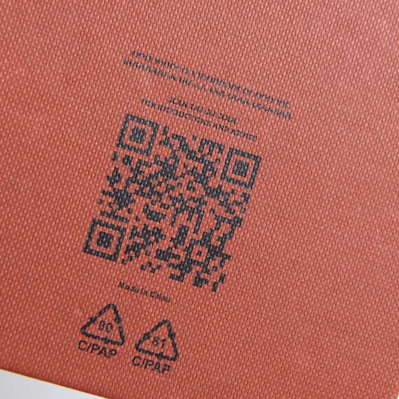 Missoni Zigzag Apple Watch Gift Set Watchband Cover Leather Red New In Box - Picture 8 of 8